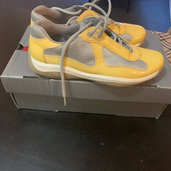 Prada shoes - Picture 6 of 12